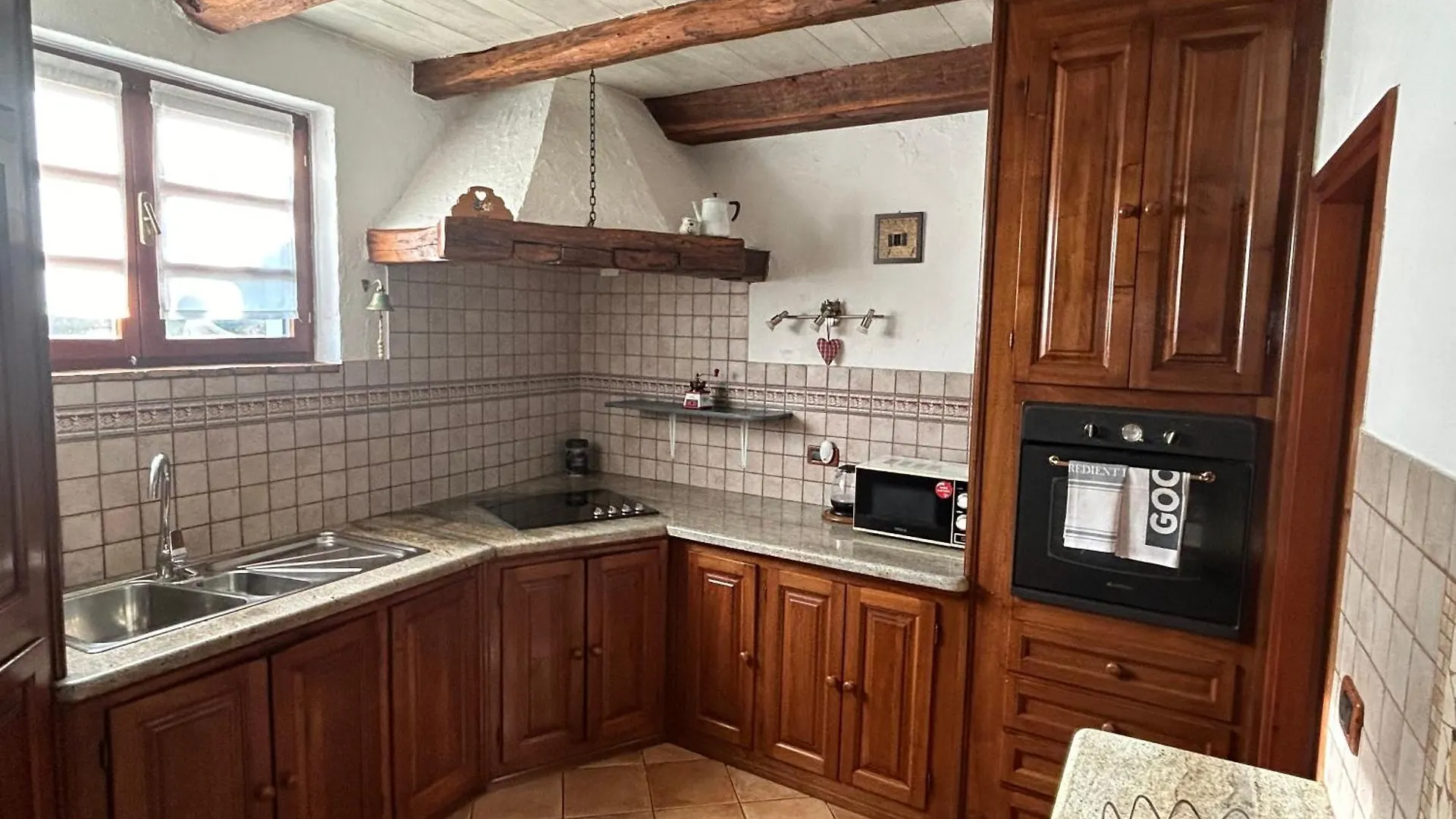 Aneta Authentic Istrian House With Pool & Garden - Pet Friendly Villa Žminj 0*,  Kroatië